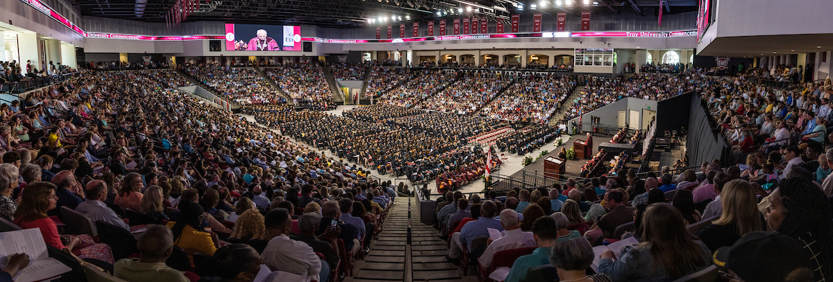Spring 2019 Commencement at Troy University